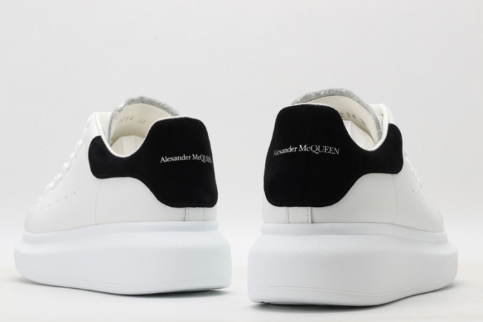 alex mcqu sneakers