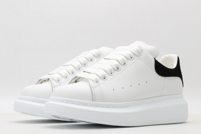 alex mcqu sneakers