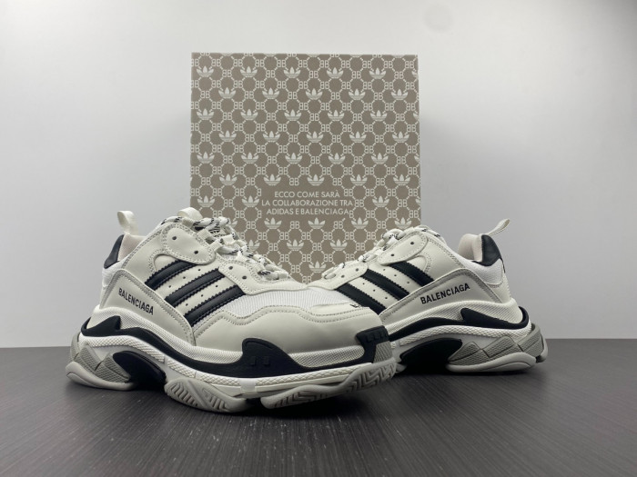 bl triple s trainers sneakers 22041201