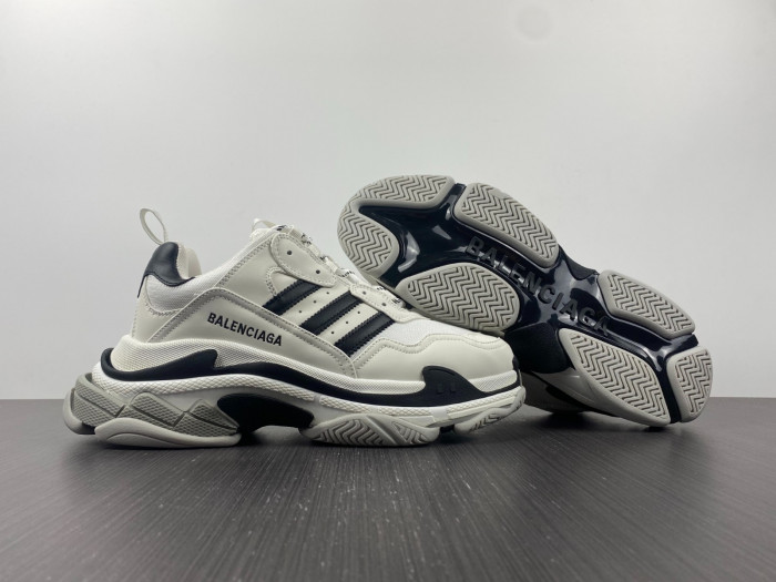 bl triple s trainers sneakers 22041201
