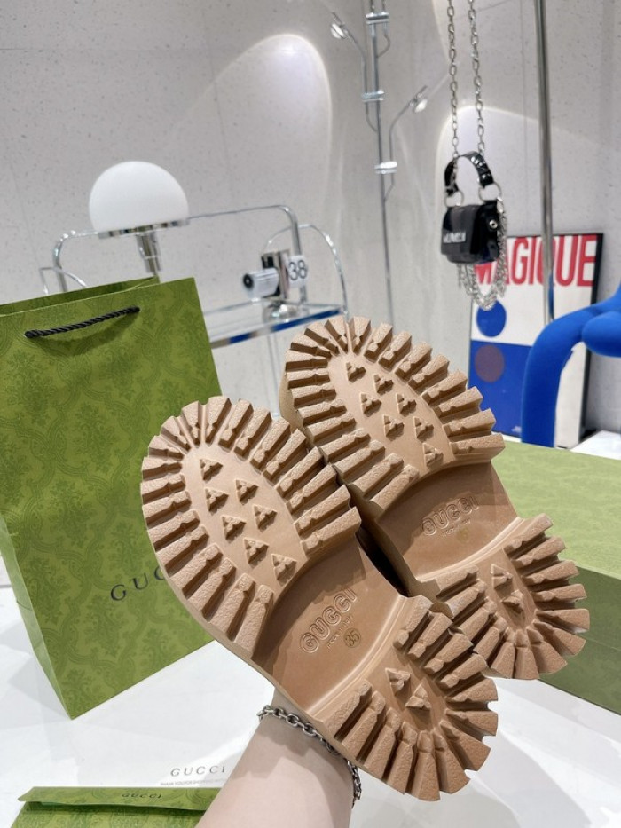 guc sandal
