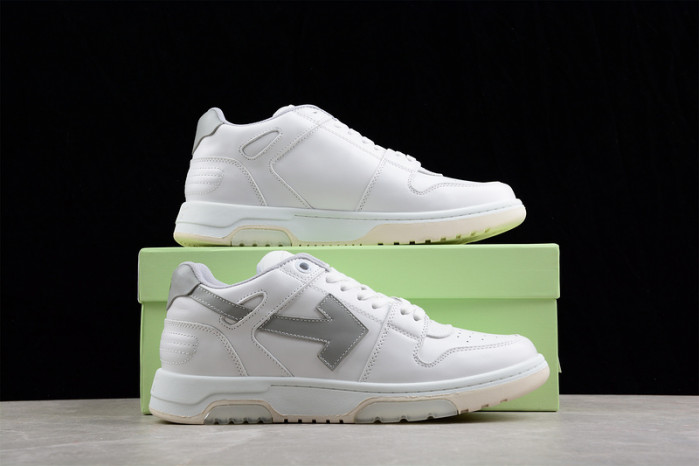 ofw out of office low-top leather sneakers 22100804