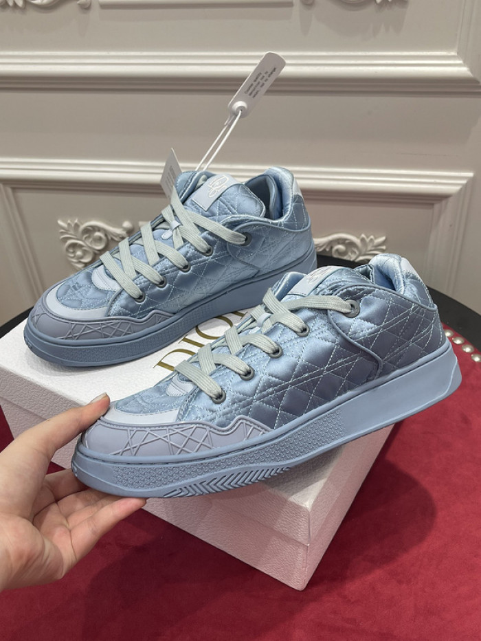 dr trainer sneaker