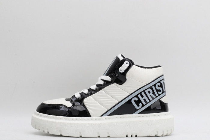 dr trainer sneaker