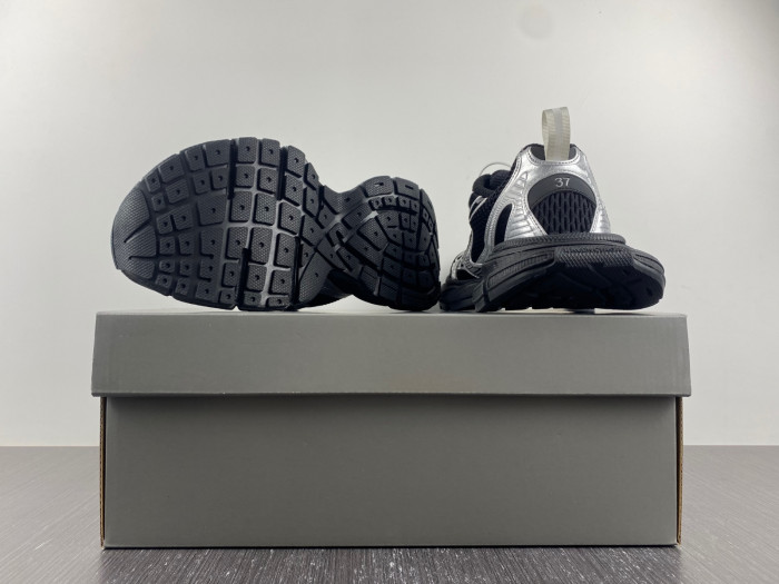 bl 3xl sneaker