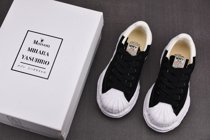 maison mihara yasuhiro sneaker