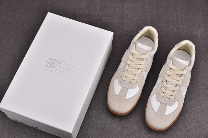 maison mihara yasuhiro sneaker