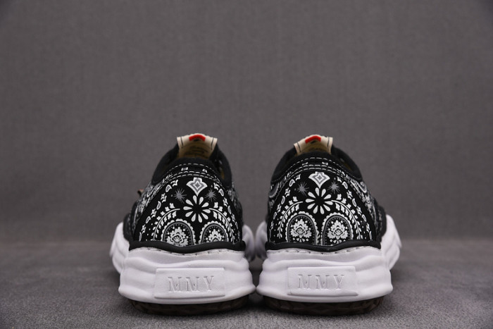maison mihara yasuhiro sneaker