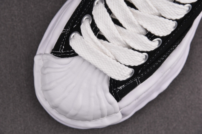 maison mihara yasuhiro sneaker
