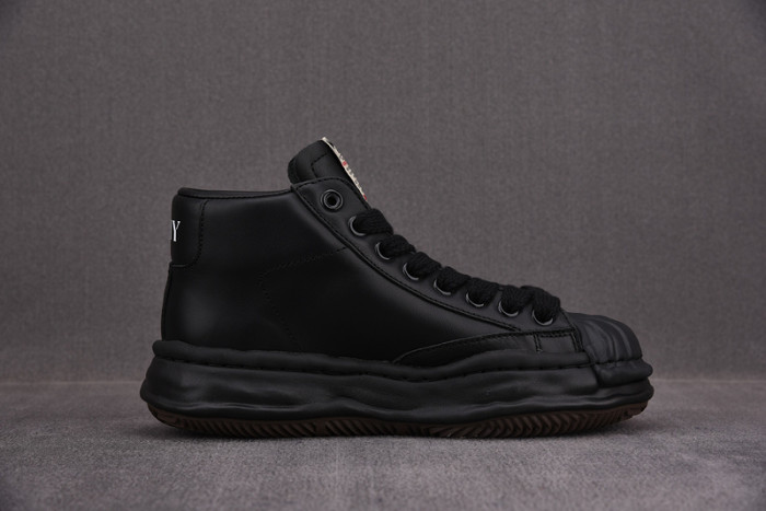 maison mihara yasuhiro sneaker