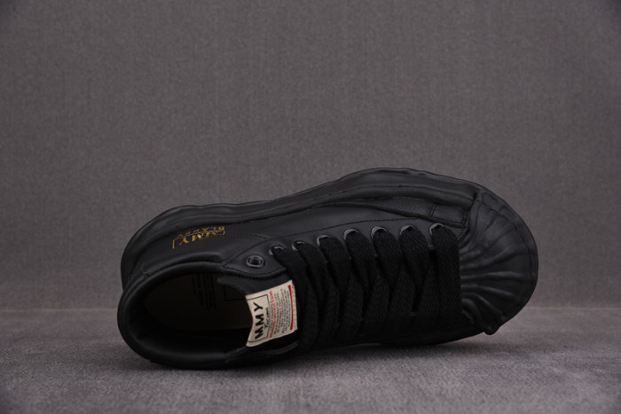 maison mihara yasuhiro sneaker