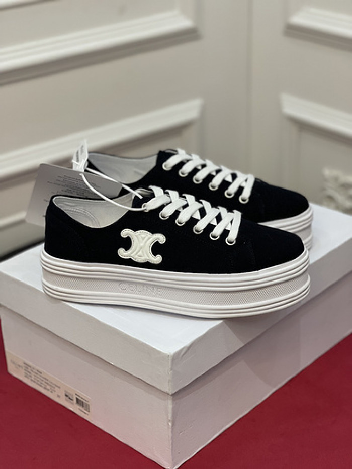 clin sneaker
