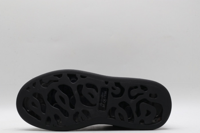 alex mcqu sneakers
