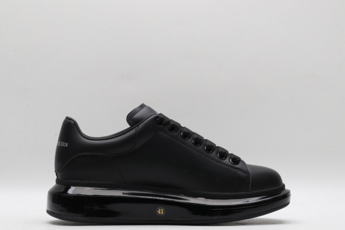 alex mcqu sneakers