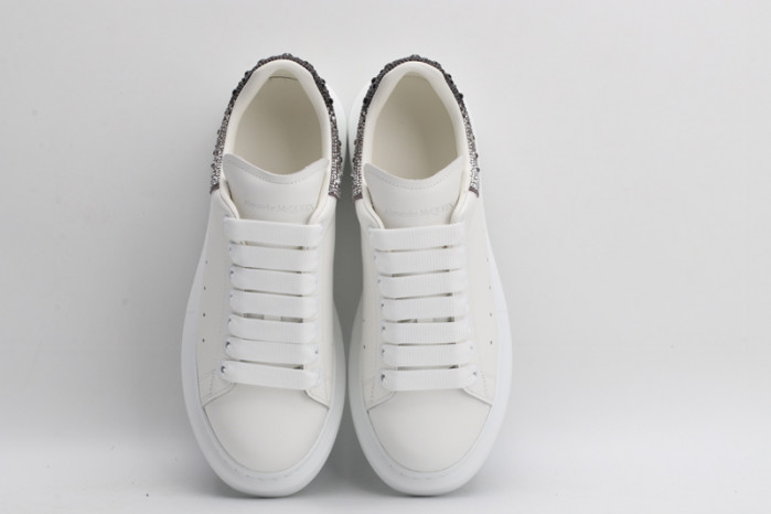 alex mcqu sneakers
