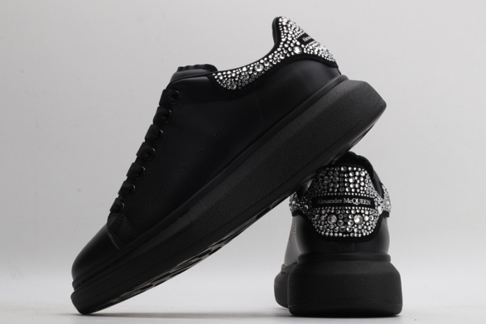 alex mcqu sneakers