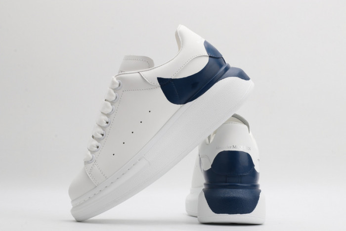 alex mcqu sneakers