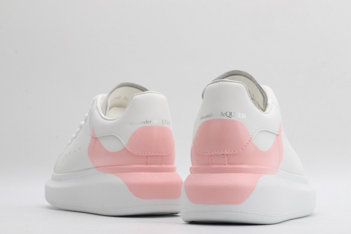 alex mcqu sneakers