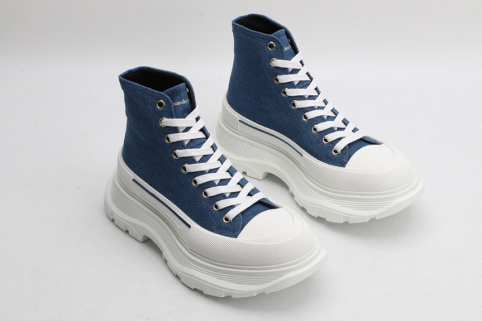 alex mcqu sneakers