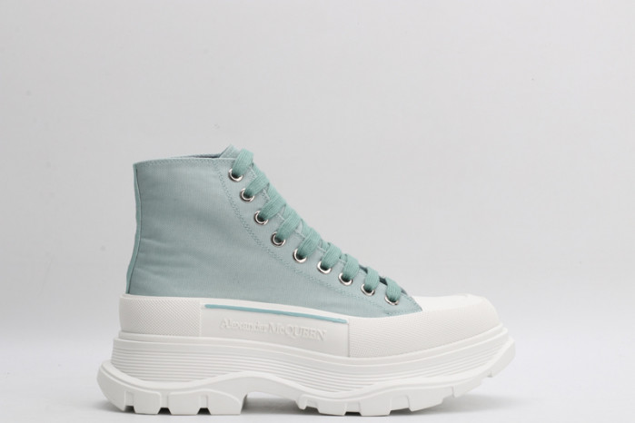alex mcqu sneakers