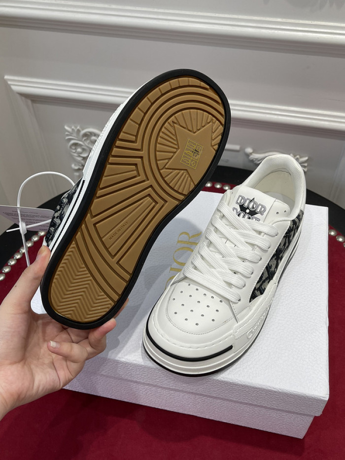 dr trainer sneaker
