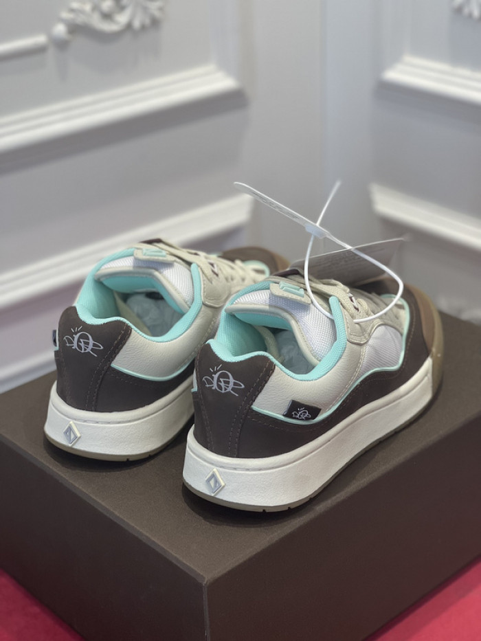 dr trainer sneaker