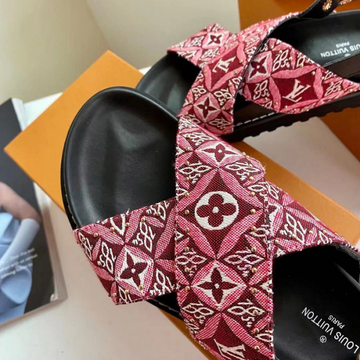 lovt sandal