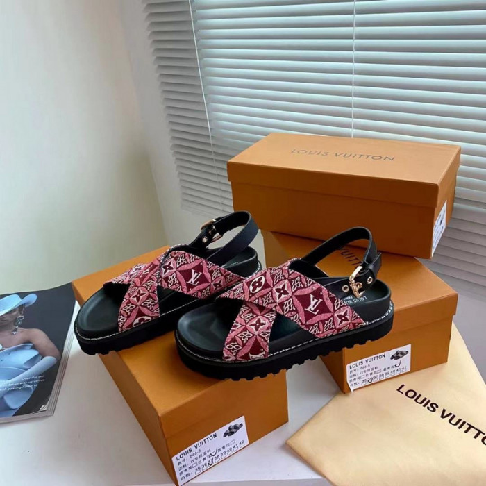 lovt sandal