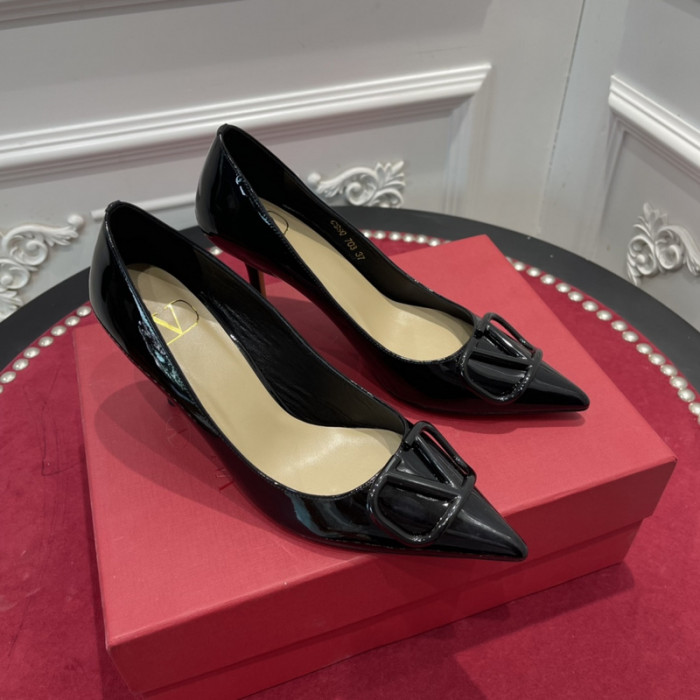 v*lentino heel