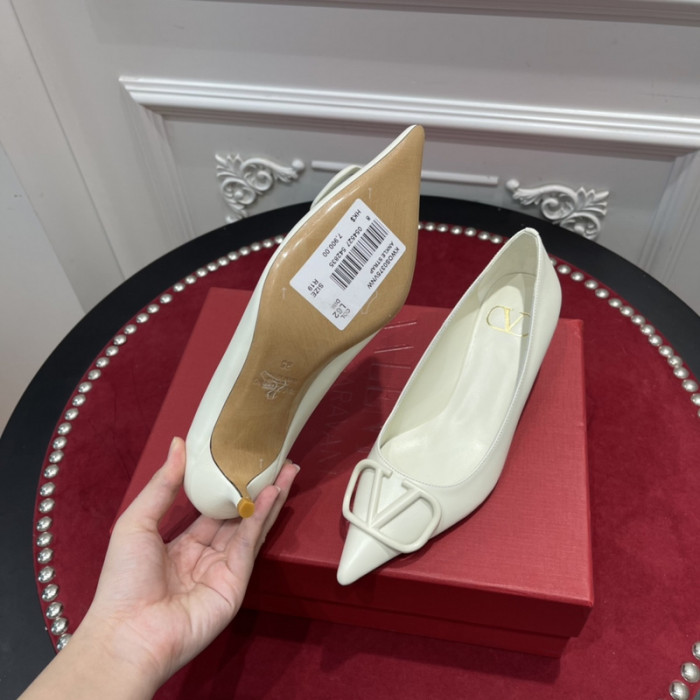 v*lentino heel