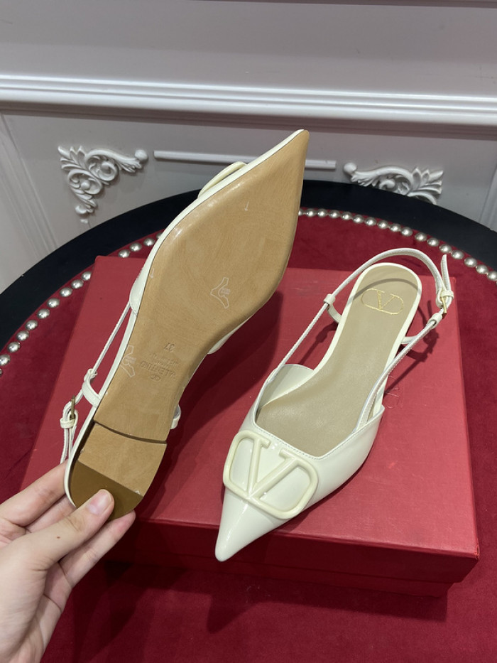 v*lentino heel