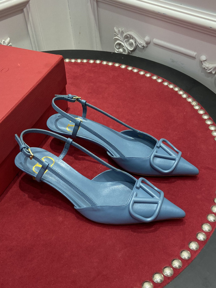 v*lentino heel