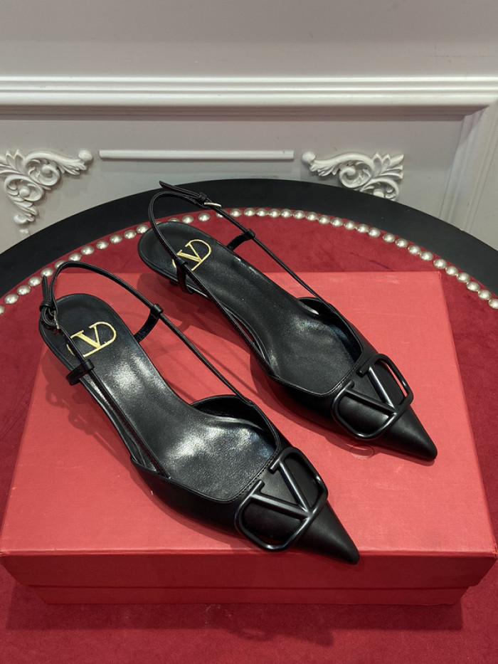 v*lentino heel