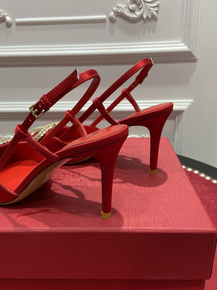 v*lentino heel