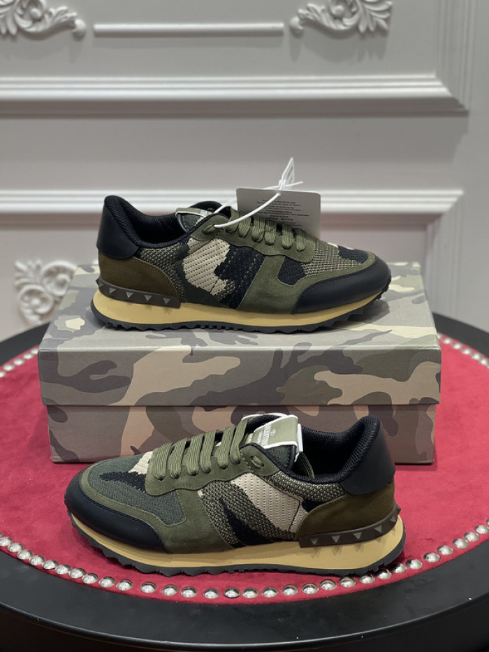 v*lentino sneaker