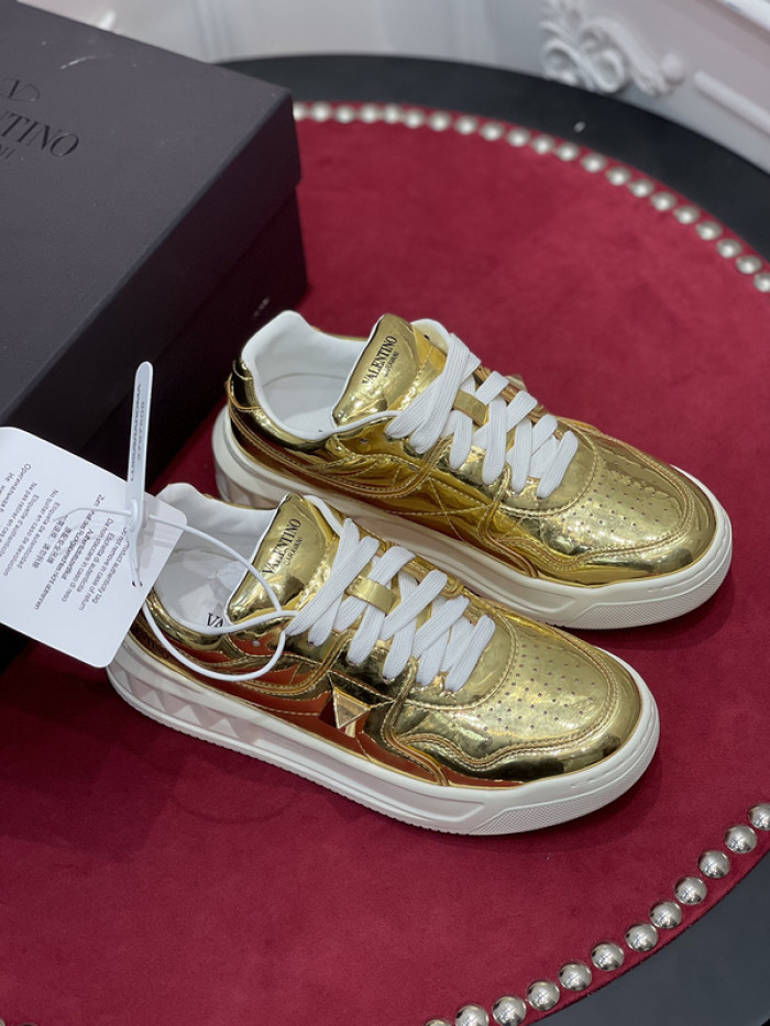 v*lentino sneaker