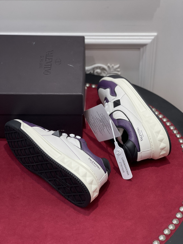 v*lentino sneaker