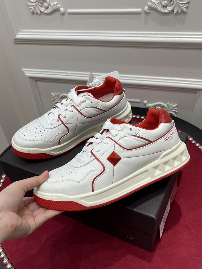 v*lentino sneaker