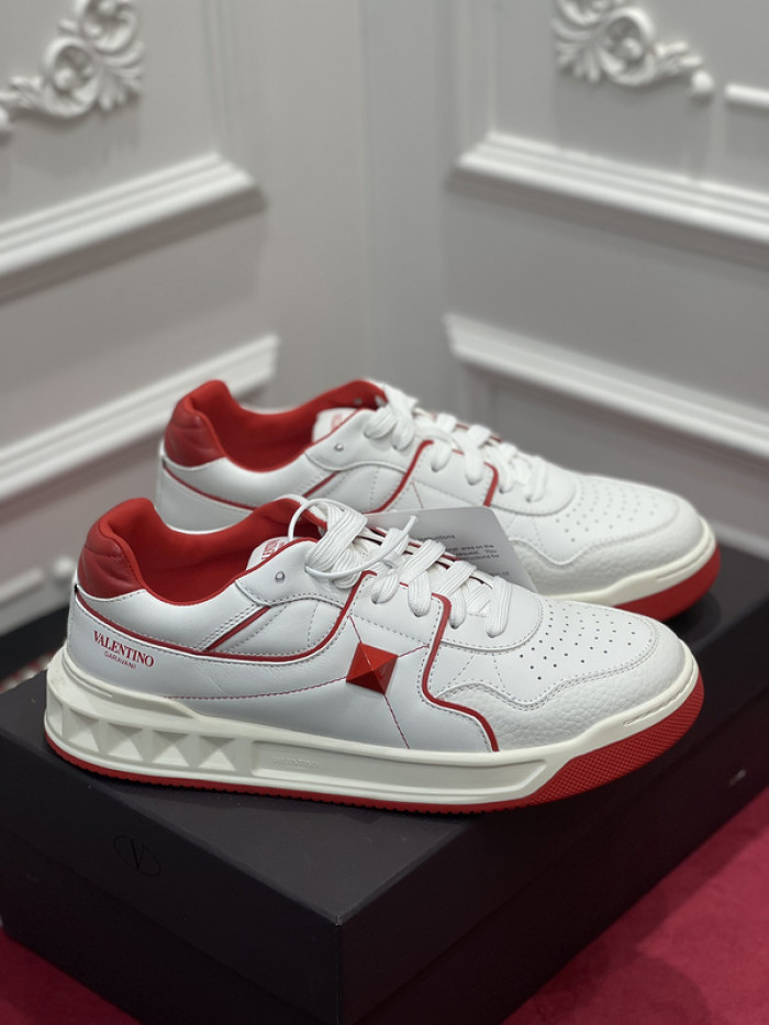 v*lentino sneaker