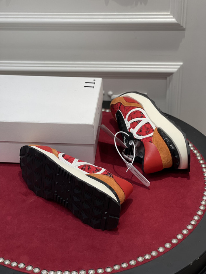 v*lentino sneaker