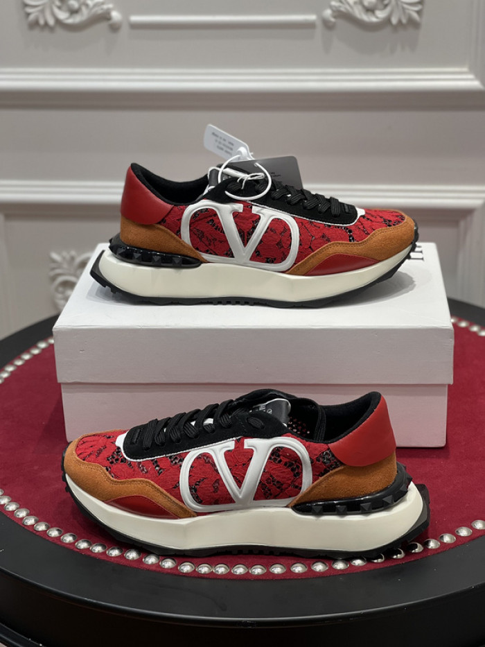 v*lentino sneaker