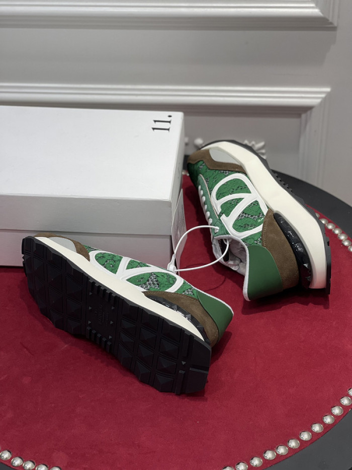 v*lentino sneaker