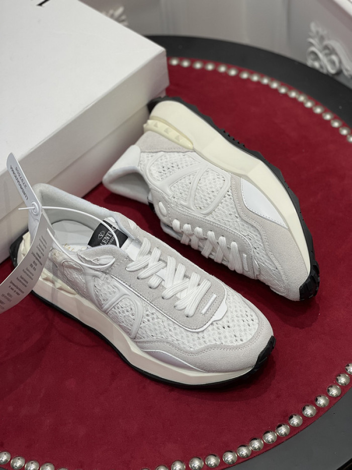 v*lentino sneaker