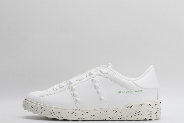 v*lentino sneaker