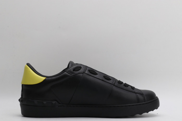 v*lentino sneaker