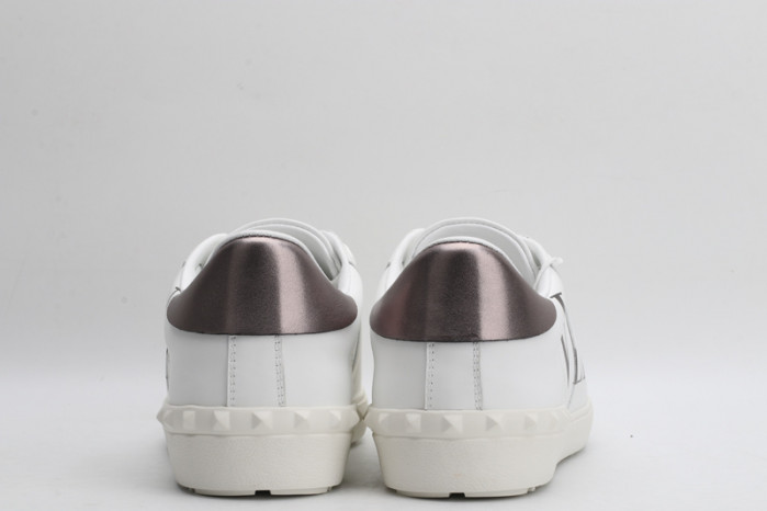v*lentino sneaker