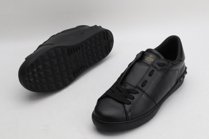 v*lentino sneaker