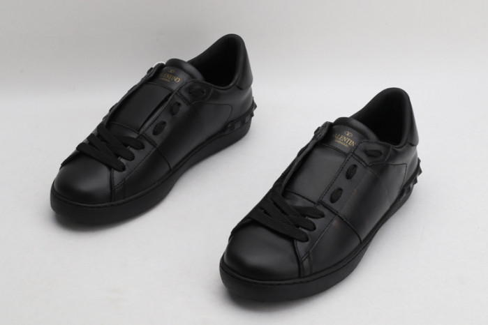 v*lentino sneaker