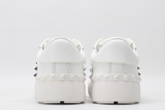 v*lentino sneaker