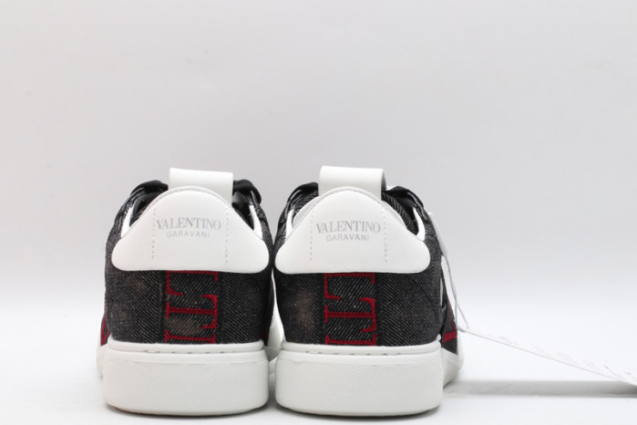 v*lentino sneaker